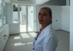 La insólita pregunta de una agente inmobiliaria que sorprende a todos en redes sociales | VinylStation Radio