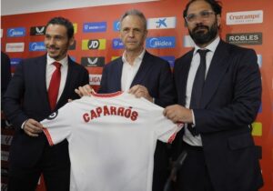 La sorprendente decisión de Caparrós que podría cambiar el destino del Sevilla FC | VinylStation Radio