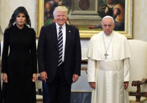 Los viajes del Papa Francisco que cambiaron el rumbo de la Iglesia y desataron controversias globales | VinylStation Radio