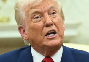 ¿Qué estrategia secreta propone Trump para enfrentar a Europa y evitar un desastre comercial? | VinylStation Radio