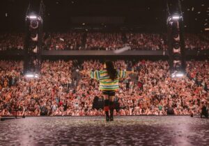 Billie Eilish pidió una sola cosa a 12.000 personas y lo consiguió | VinylStation Radio