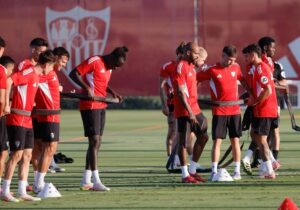 La revolución de Almeyda en el Sevilla empieza por el once | VinylStation Radio