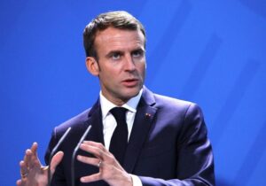 ¿Puede Macron salvar a Sarkozy de la cárcel? | VinylStation Radio