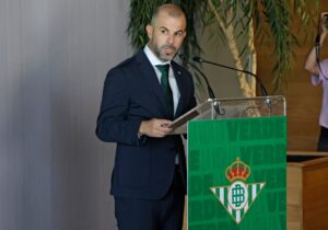 Así es como Fajardo decide realmente los fichajes del Betis