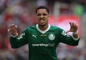 El regreso de Vitor Roque que nadie vio venir | VinylStation Radio