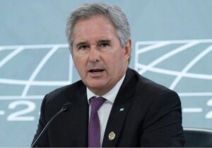 El tercer ministro de Exteriores de Milei en dos años ¿Por qué ahora? | VinylStation Radio