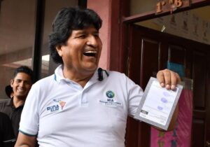 El turbio secreto que persigue a Evo Morales desde 2015 | VinylStation Radio