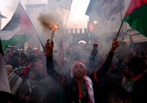 La paz llegó a Oriente, pero el deporte declaró su propia guerra | VinylStation Radio