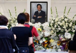 La verdad detrás del asesinato de Shinzo Abe | VinylStation Radio