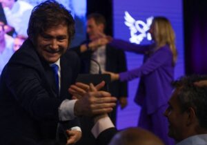 Milei pospone cambios y desata una pregunta clave | VinylStation Radio