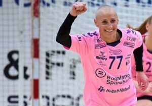 Qué dijo un locutor sobre una jugadora que le costó muy caro | VinylStation Radio