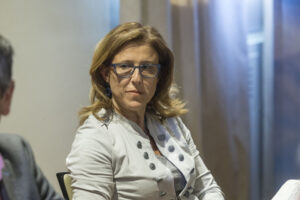 ¿Por qué Hacienda no fiscaliza estos contratos polémicos? | VinylStation Radio