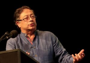 ¿Qué vio Petro en Argentina que nadie más vio? | VinylStation Radio