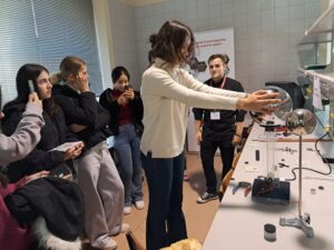 Cuando 325 estudiantes descubren un mundo oculto en la ciencia | VinylStation Radio