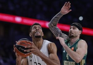 El fortín blanco cae por sorpresa | VinylStation Radio