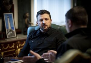 El otro papel de Zelenski que ahora complica todo | VinylStation Radio