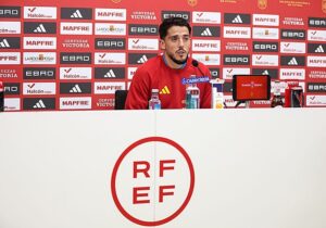 Fornals sin minutos: ¿Qué pasó en Tiflis y qué le espera en La Cartuja? | VinylStation Radio