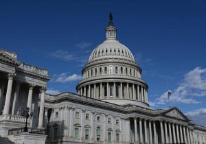 La clave final para reabrir el Gobierno de Estados Unidos | VinylStation Radio