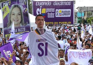 Lo que Ecuador decide hoy podría cambiar su futuro y el de la región | VinylStation Radio