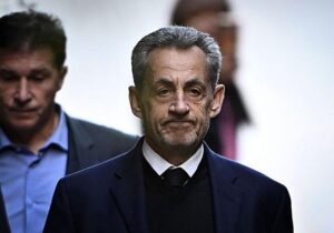 Lo que espera a Nicolas Sarkozy un año después de su salida de prisión | VinylStation Radio