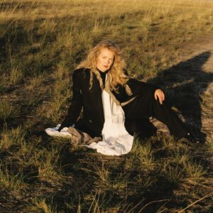 Lo que una artista experimental le hace a una industria conservadora | VinylStation Radio