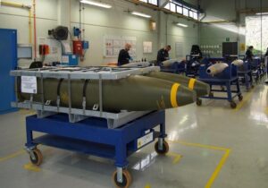 Sardegna frena el plan de armamento europeo ¿por qué? | VinylStation Radio