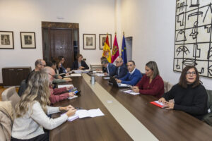 Un mapa oculto desata la alarma en el polígono | VinylStation Radio