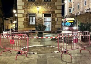 ¿Qué se esconde tras su mirada frente al Alcázar? | VinylStation Radio